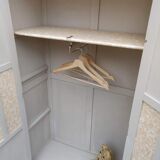 Armoire parisienne ancienne