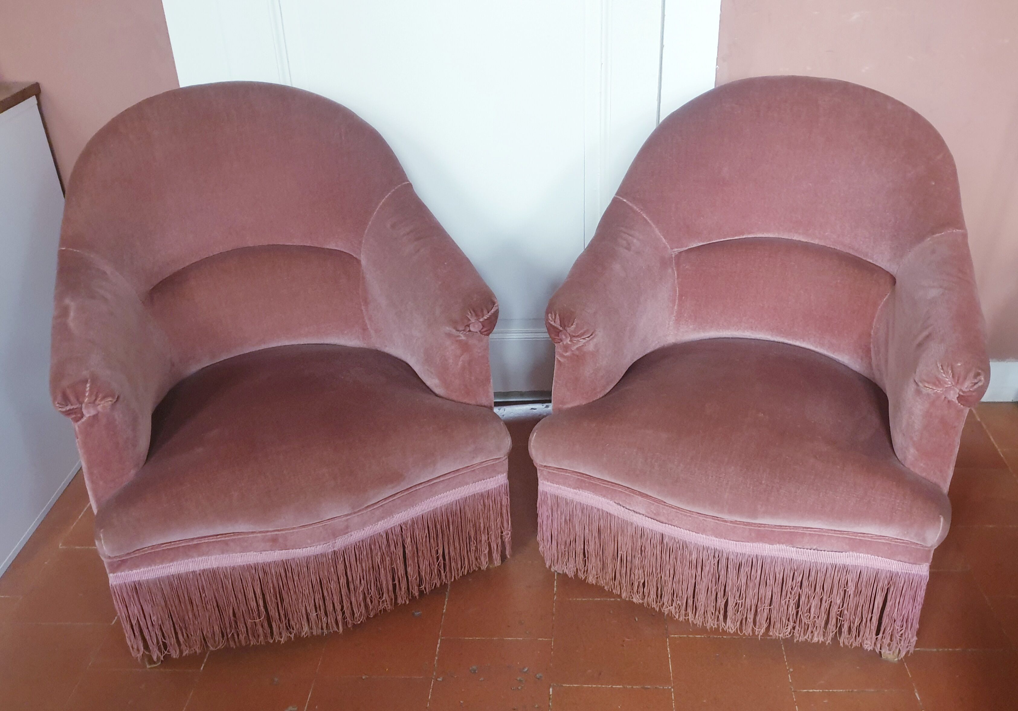 Pair of powder pink toad armchair