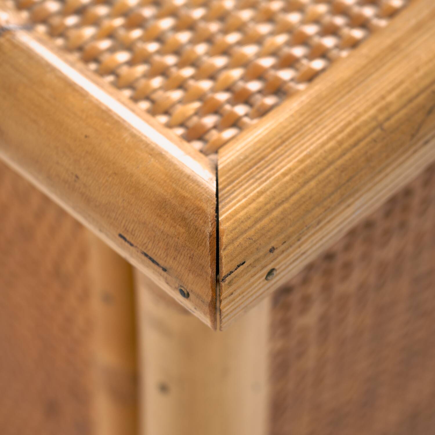 Bureau en rotin tressé et bambou avec charnières en bronze, Italie, années 1960