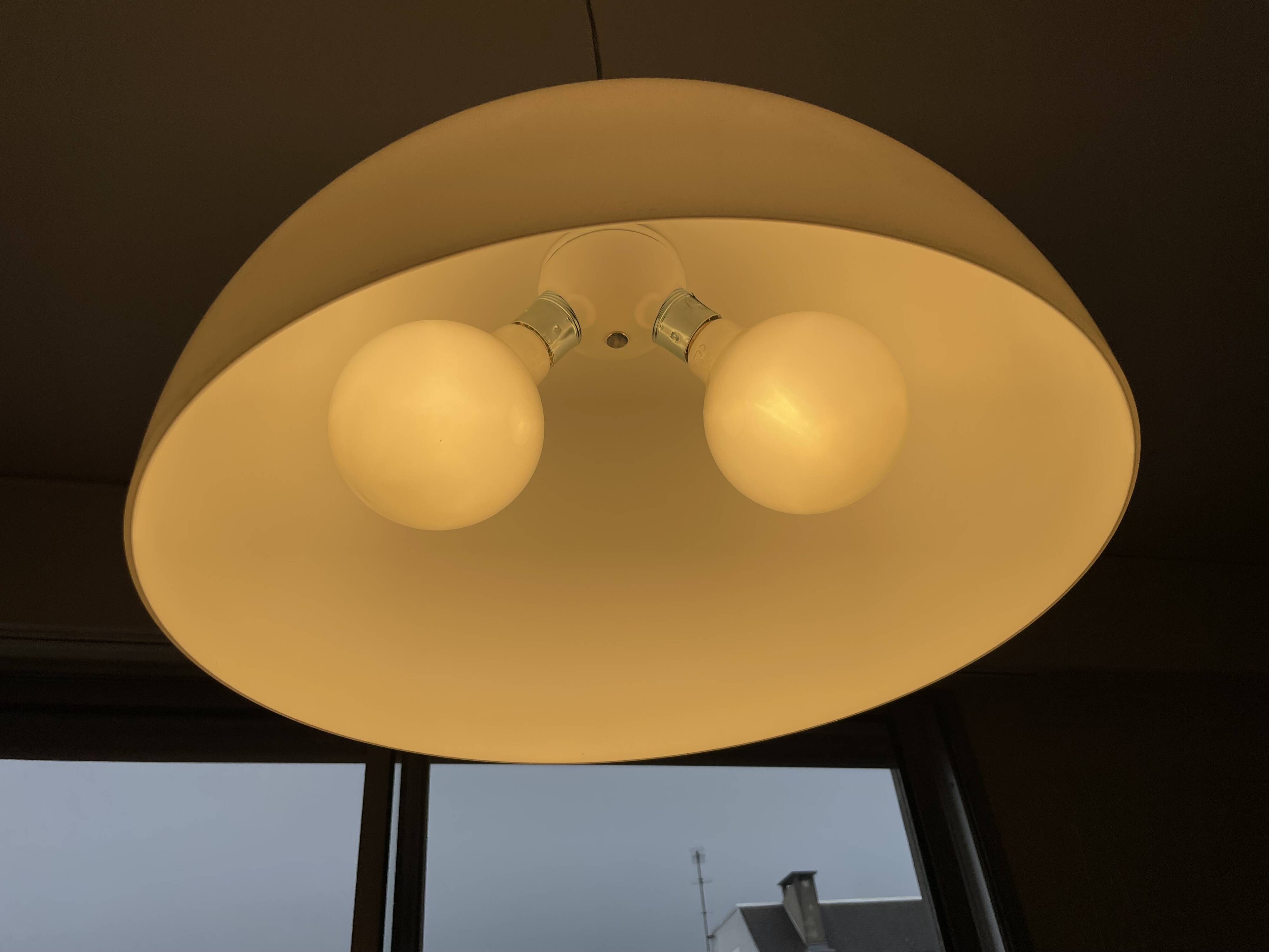 2 glass suspensions model Sonora438 by Vico Magistretti for Oluce