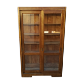 Showcase with two sliding doors