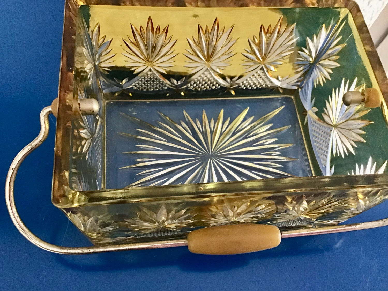 Amber cut crystal bonbonnière, metal mount – Art Deco