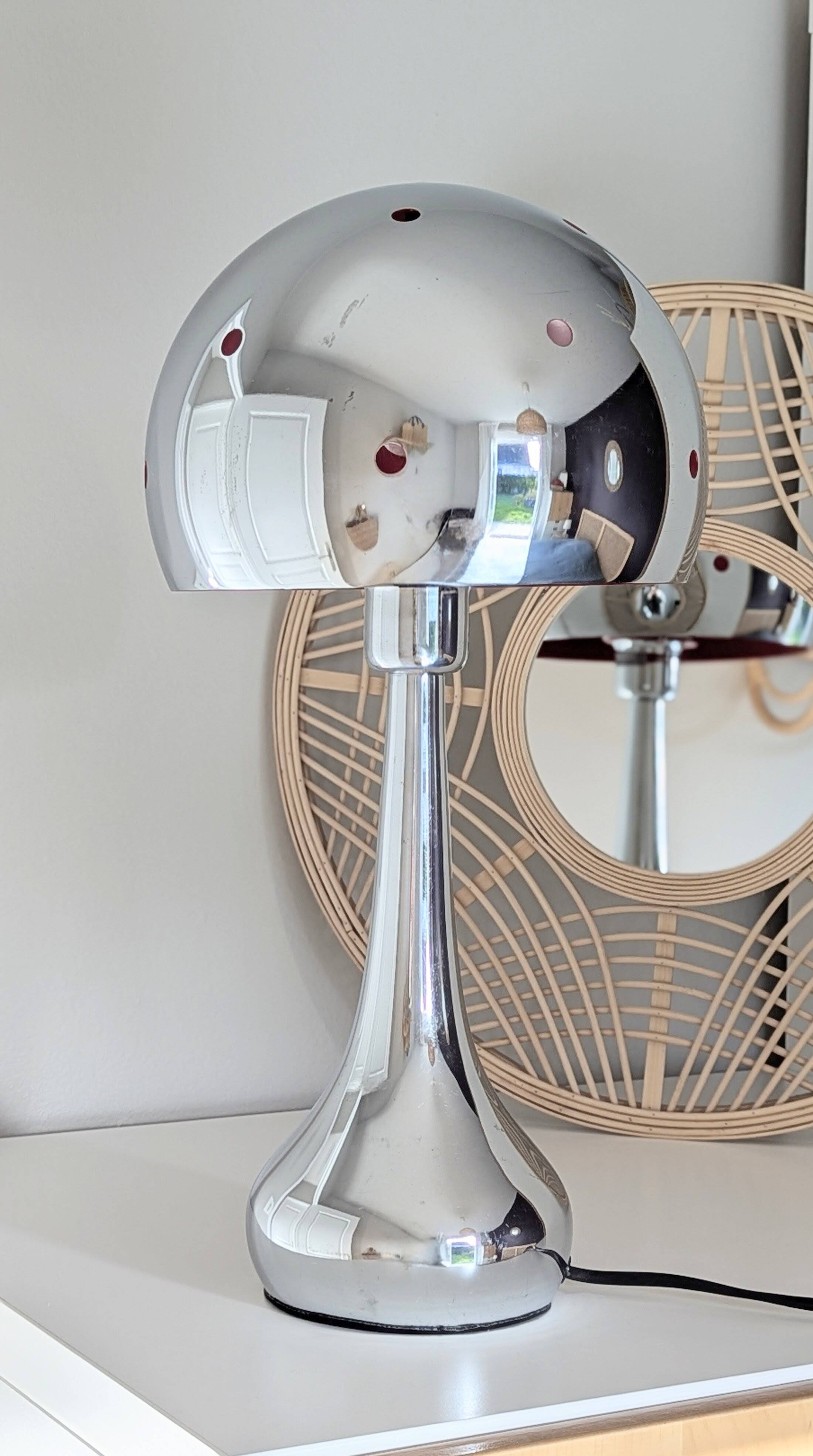 Space age chrome lamp (L-0222)