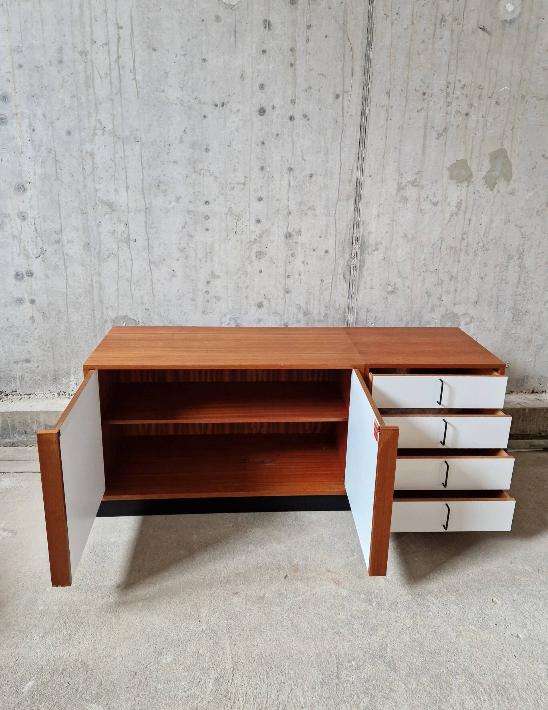 Buffet mobile Günter Renkel pour Rego