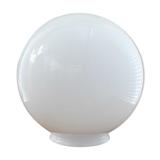 Globe in white opaline - 15 cm