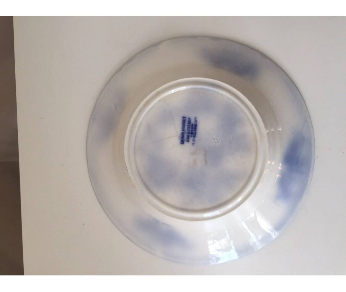 Set of 7 soup plates, Grand Bouquet Boch-Frères Keramis, 19th century