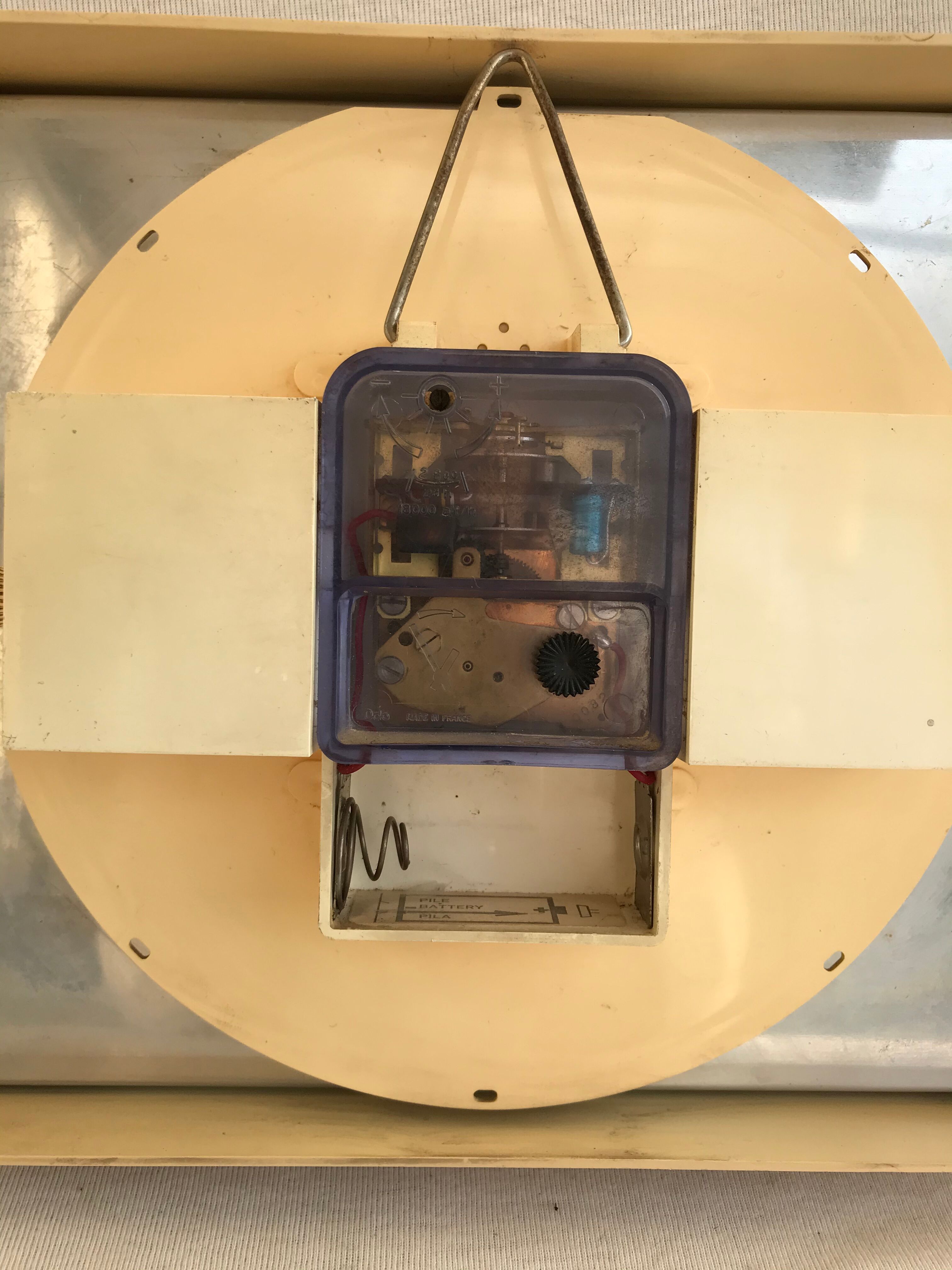 Former clock Odo - in beige Bakelite from the 70s, vintage
