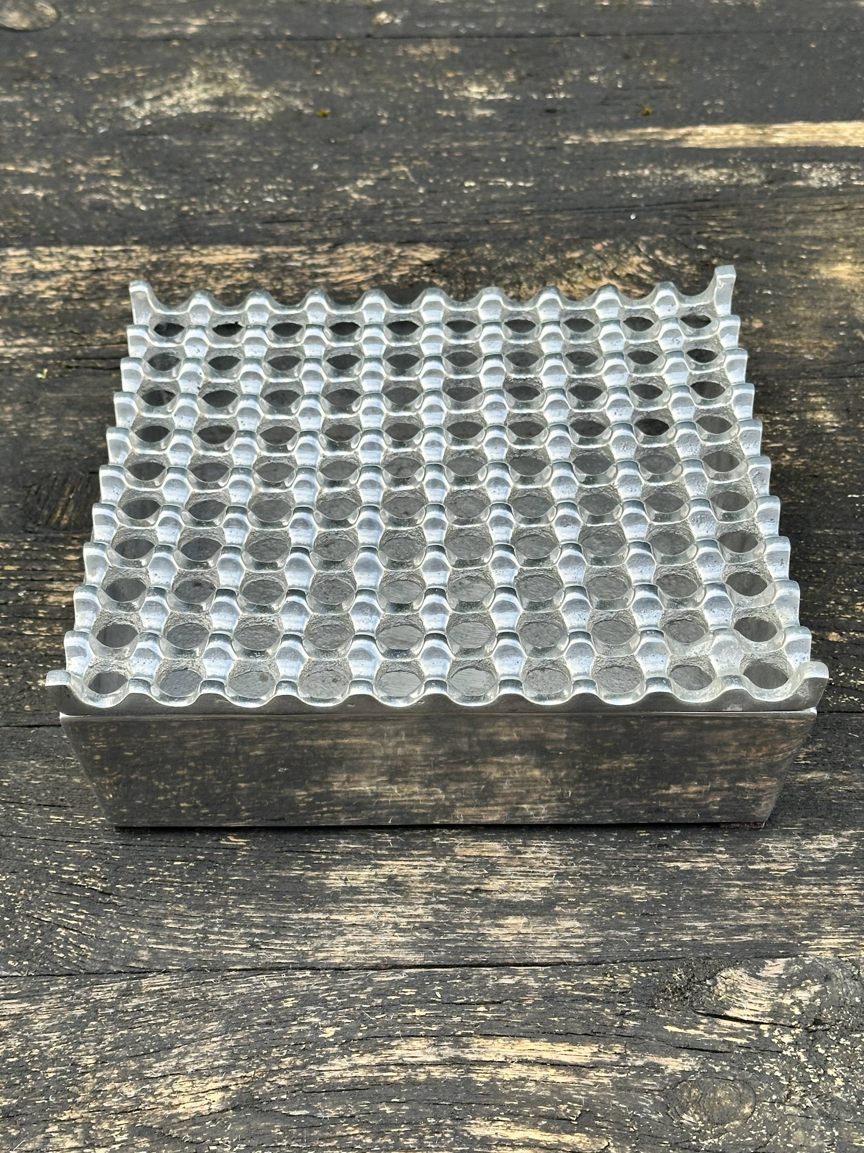 Chrome-plated aluminum ashtray from the 2000s