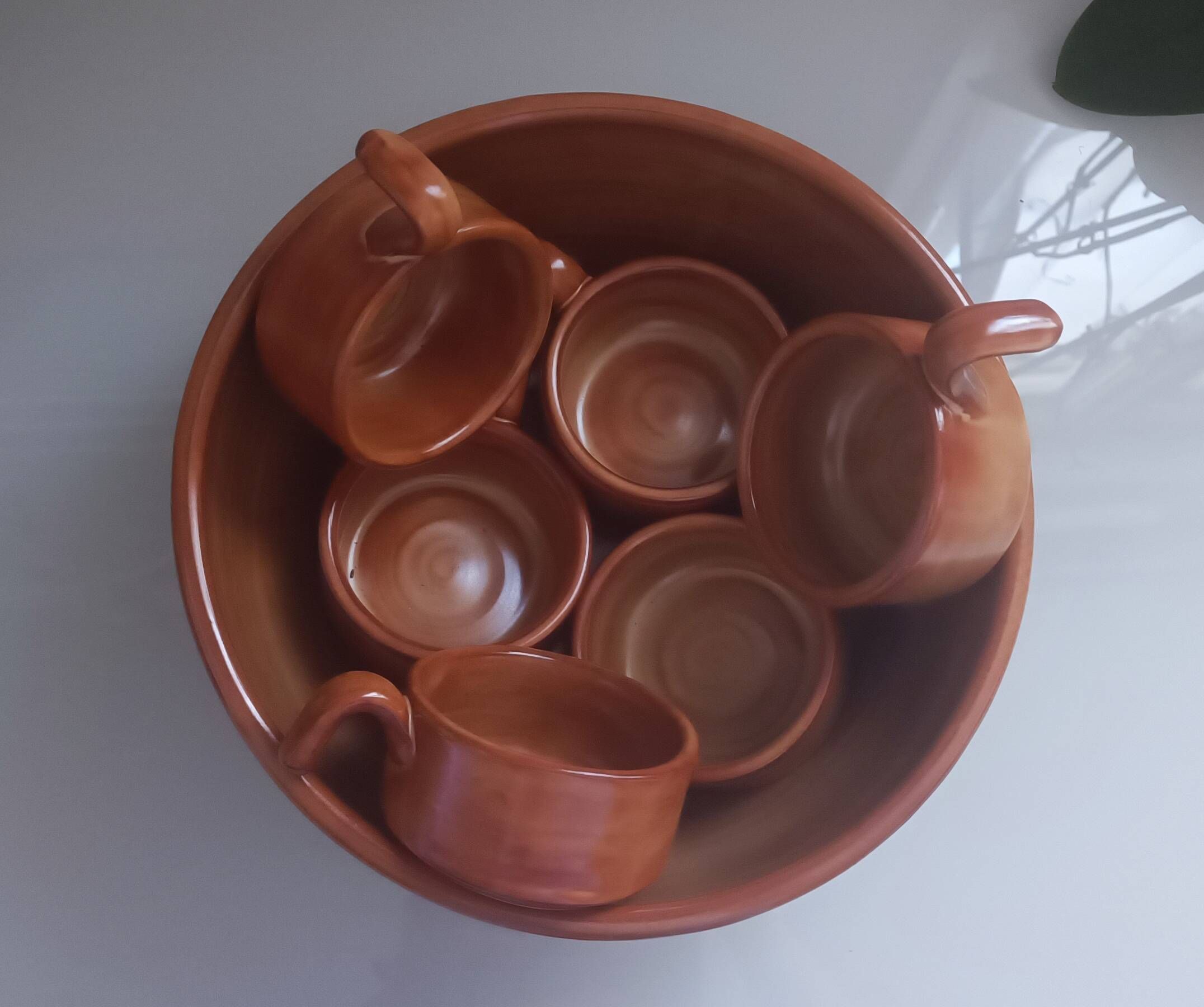 Vintage soup or gratin service in glazed earthenware. 7 pieces.
