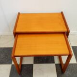 Ensemble de tables gigognes des années 1960