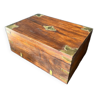Boîte indienne en bois et laiton
