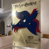 Présentoir Yves Saint Laurent 70s