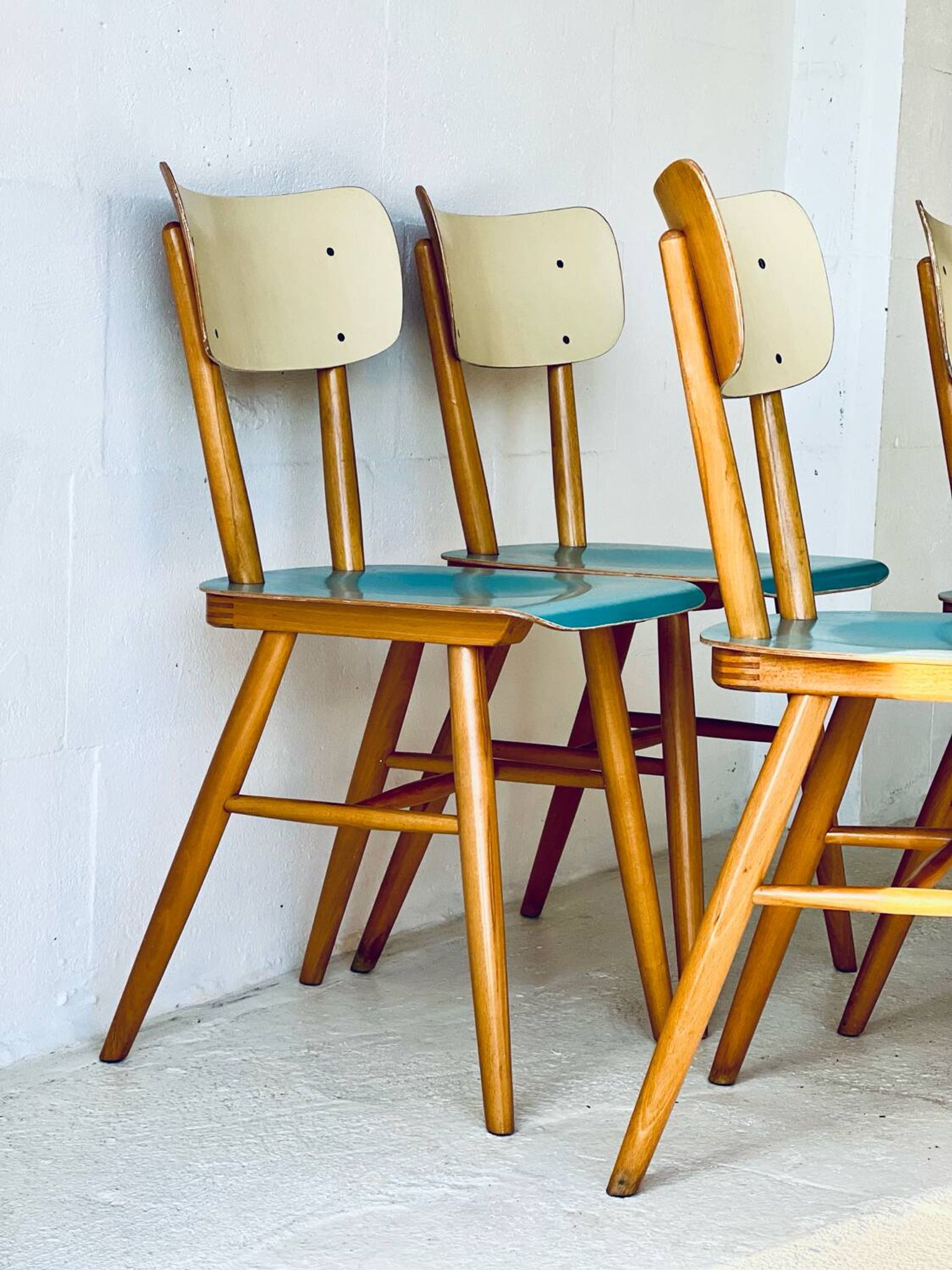 Chaises Birtro de Ton, années 1960.