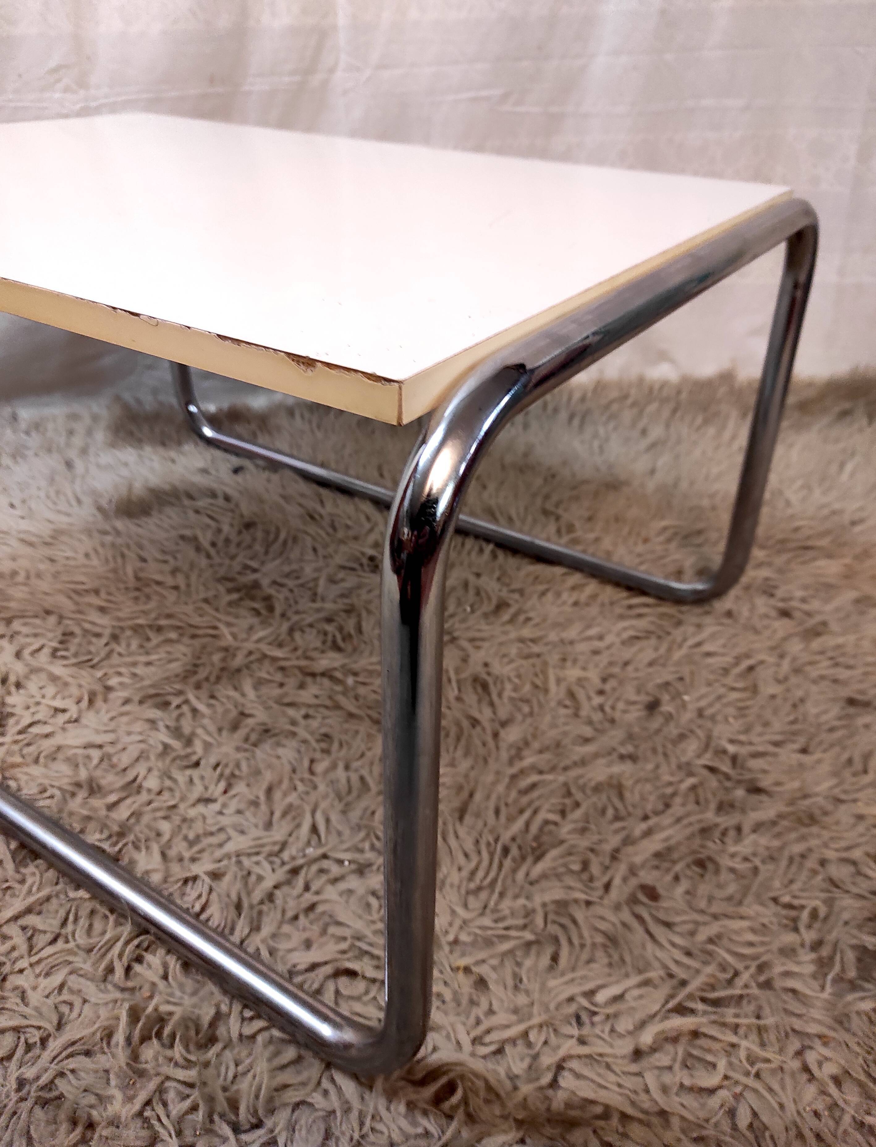 Bauhaus-style coffee table - 70s