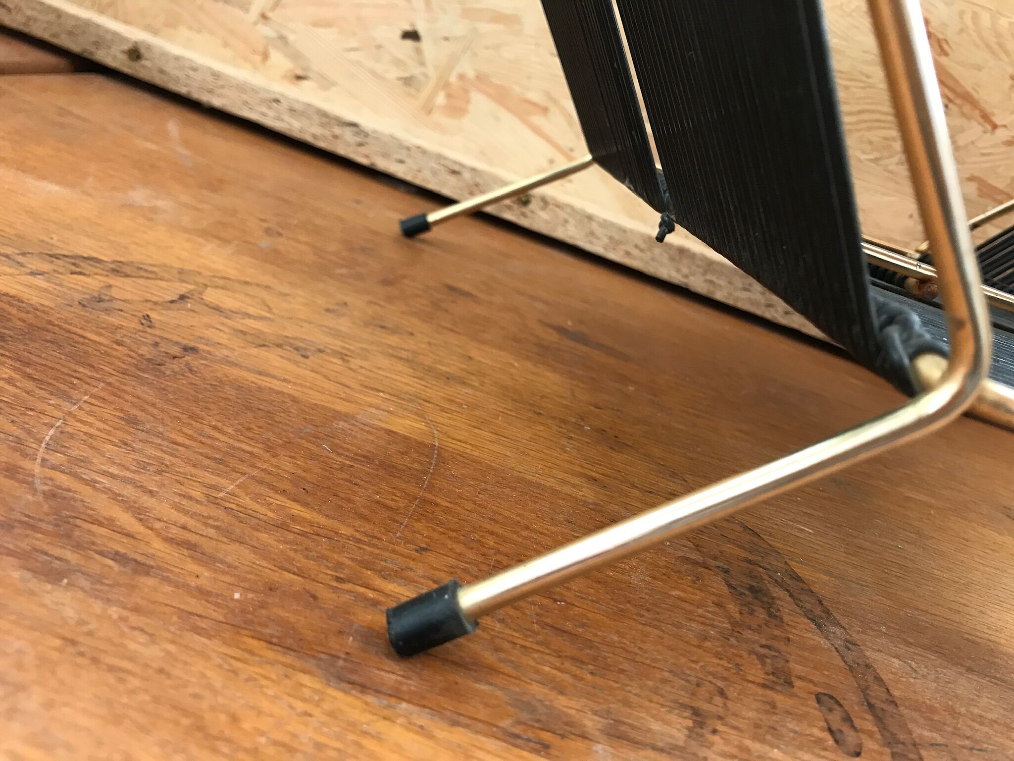 Scoubidou door-vinyl and metal creation trefuld