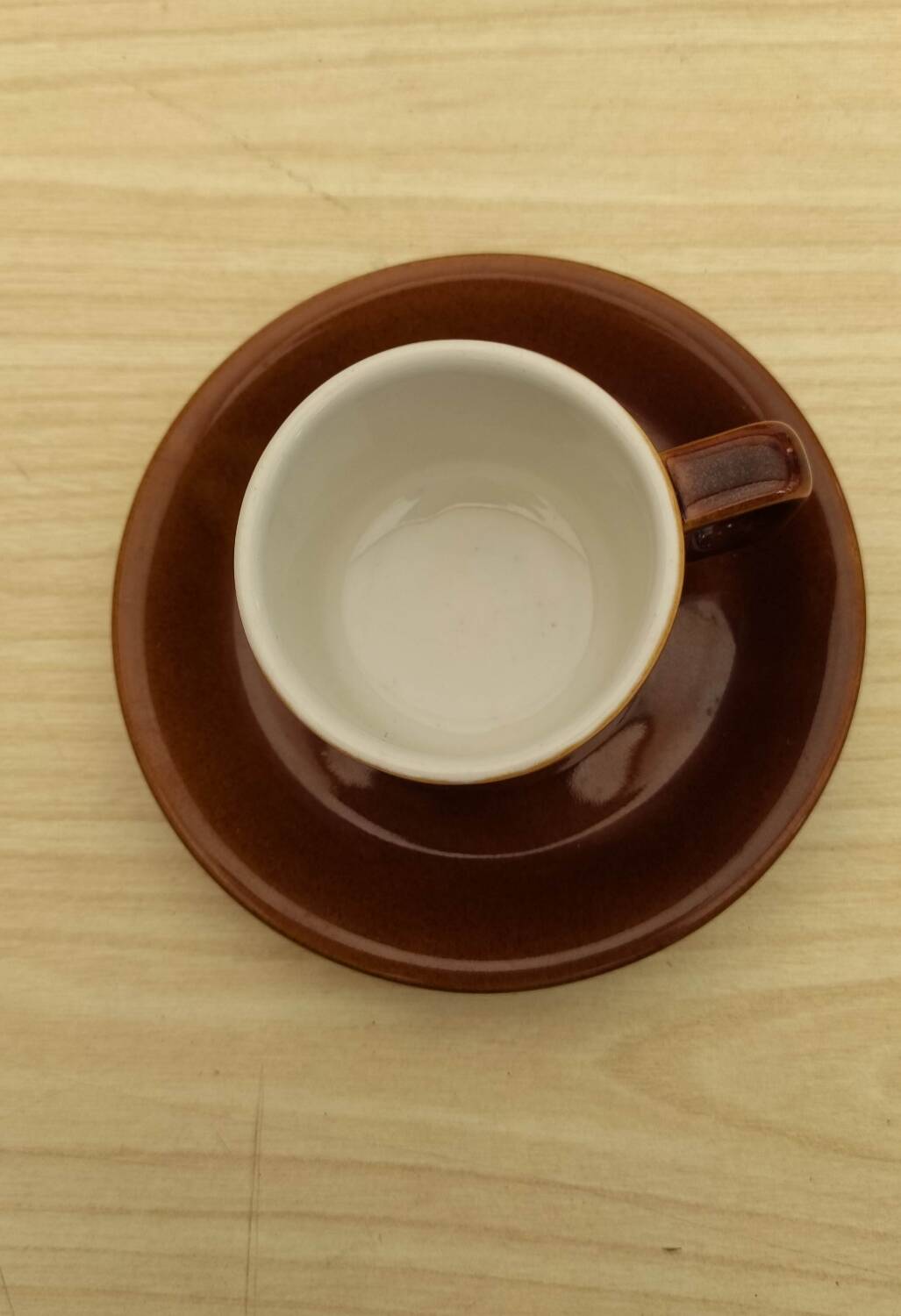 5 tasses bistrot et leurs soucoupes