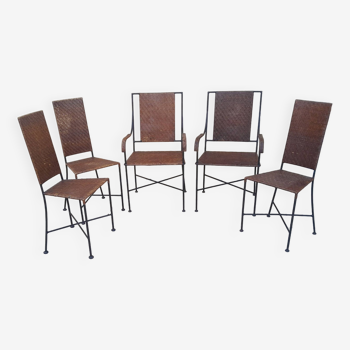 3 chaises et 2 fauteuils en fer forgé et rotin canné, années 50