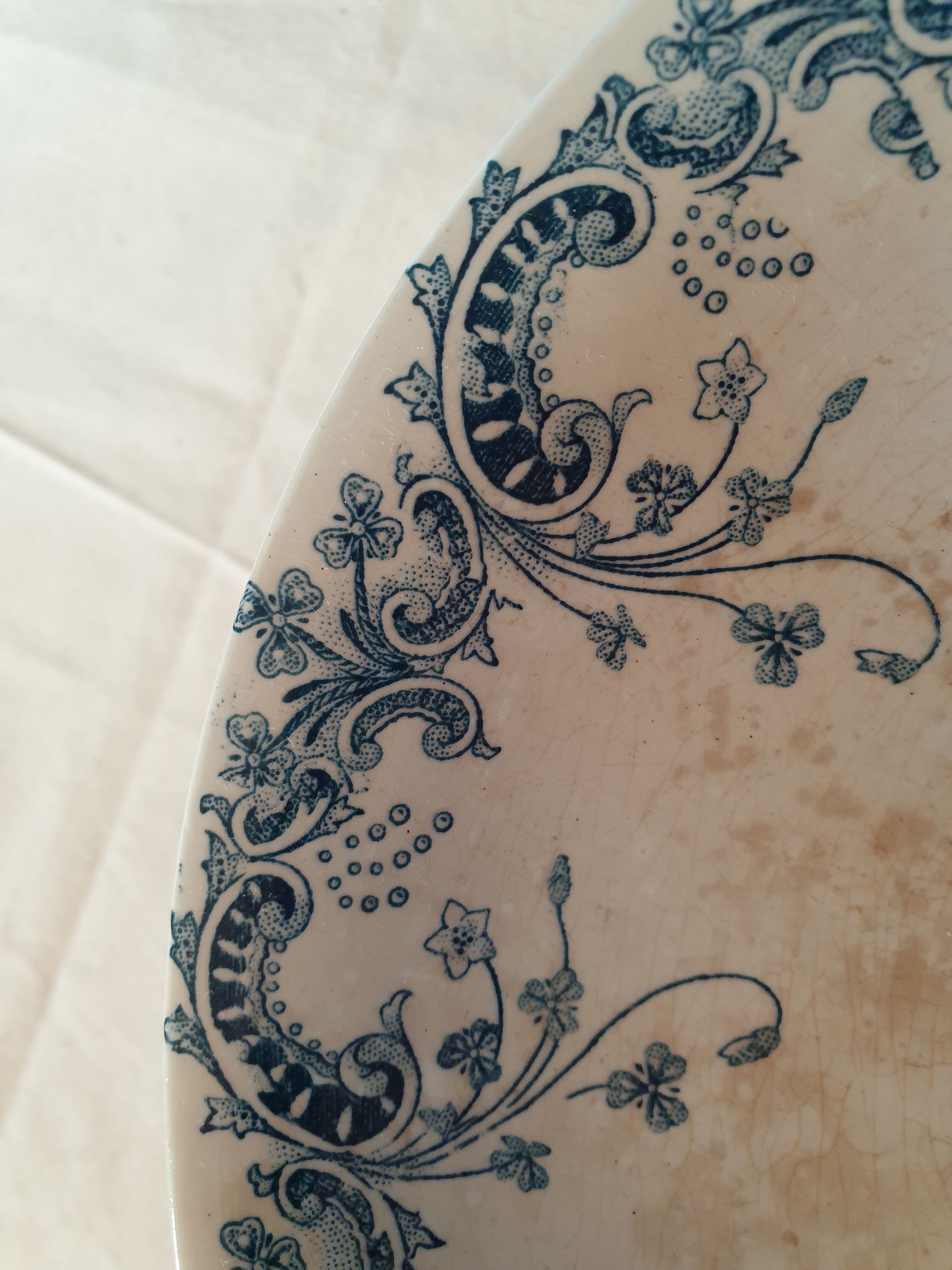 Comedy skated Saint Amand and Hamage