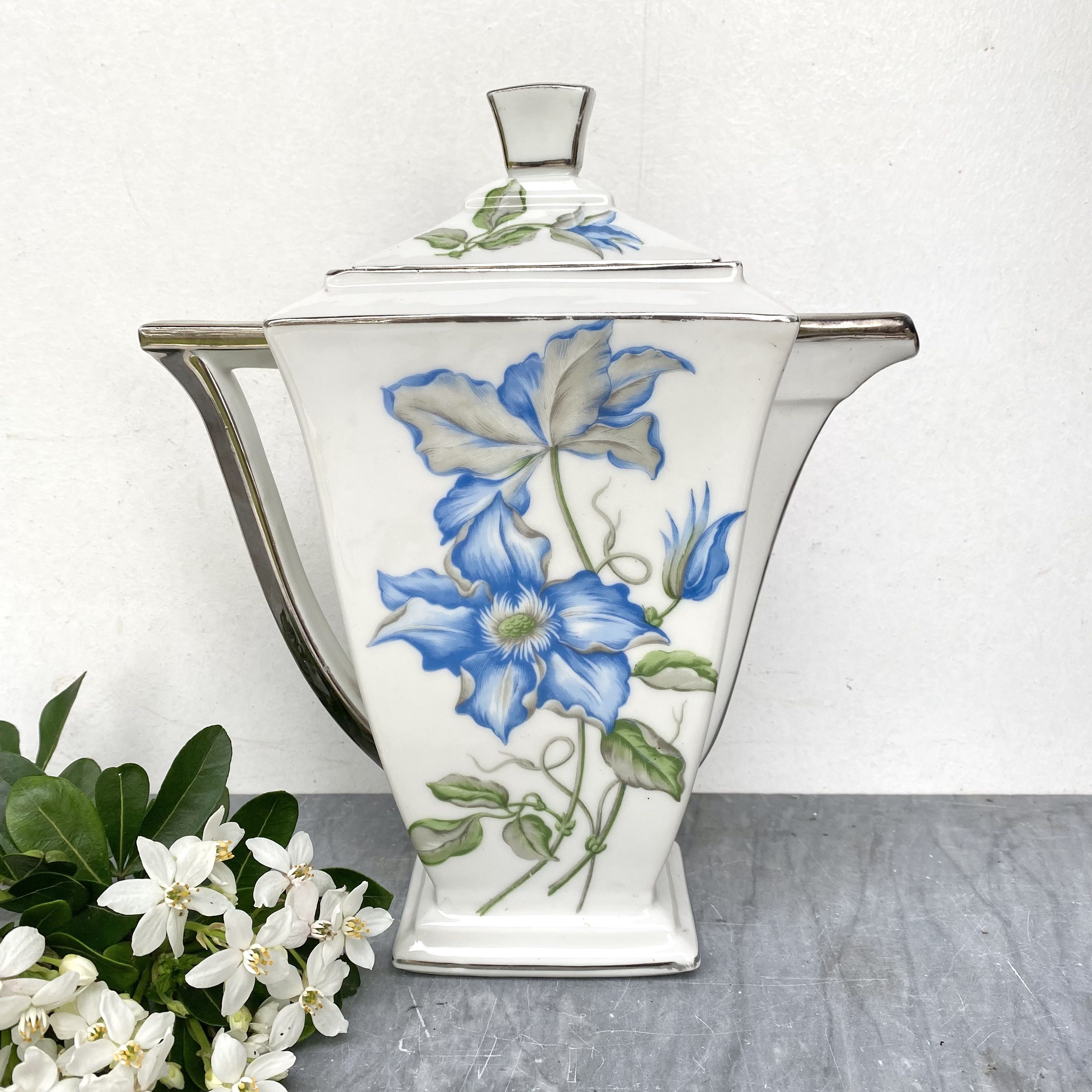Art Deco porcelain teapot from Limoges 50s