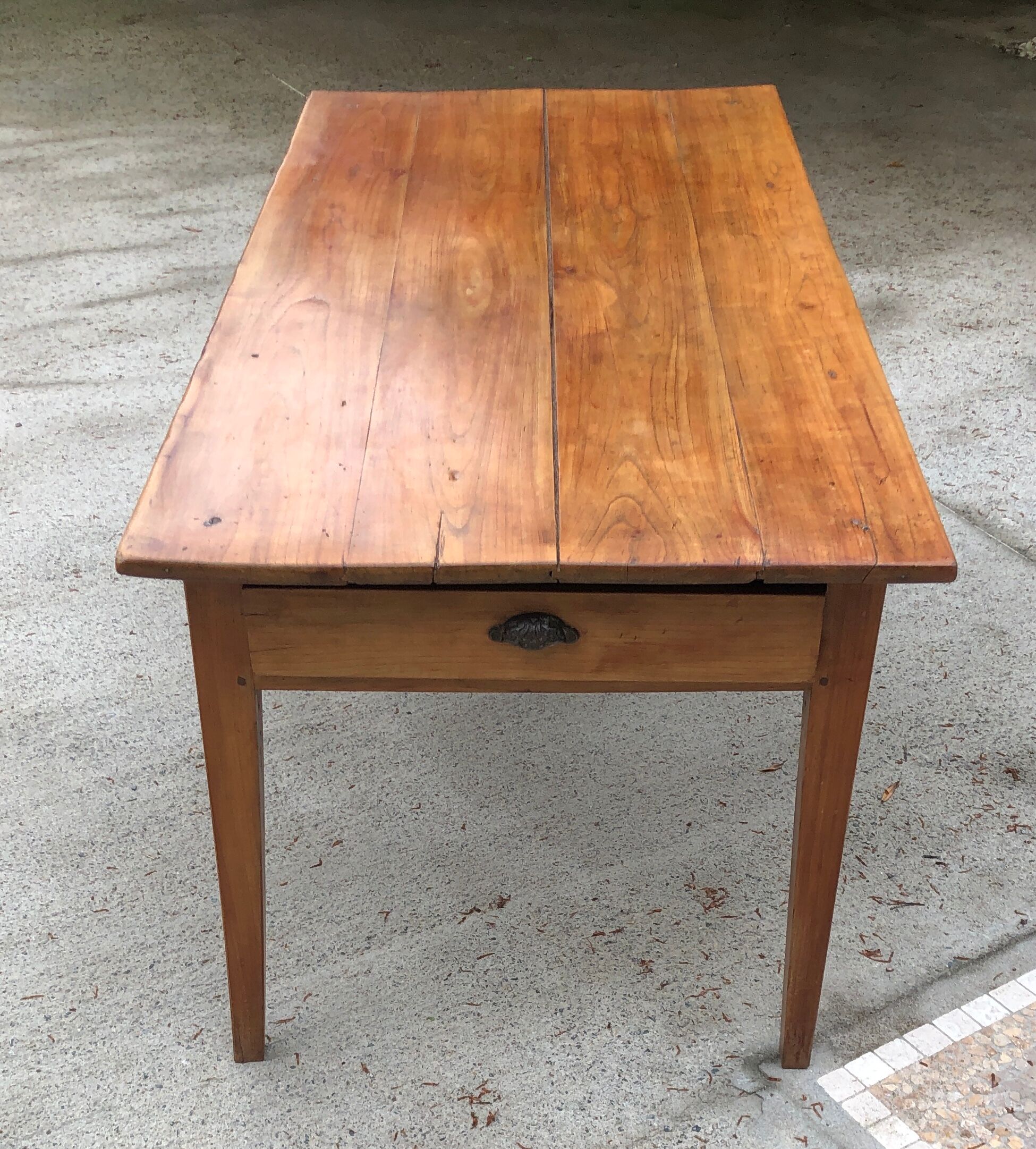 Farmhouse table
