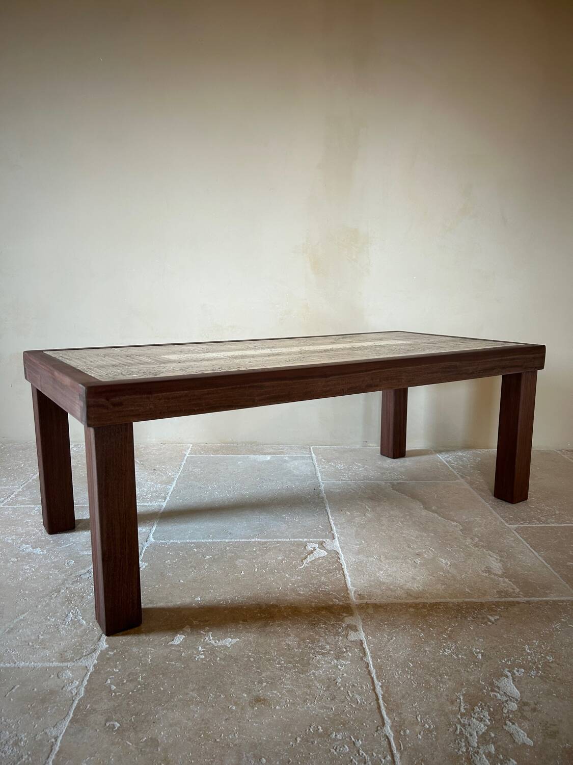 Jean d'Asti coffee table