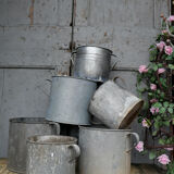 Cache pot en zinc