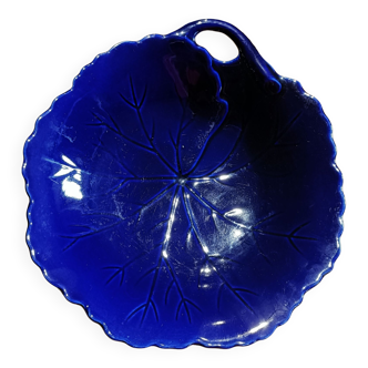 Hollow dish fig leaf