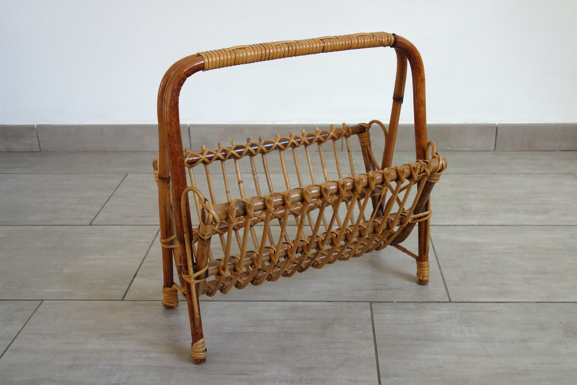 Rattan magazine holder bamboo 70s