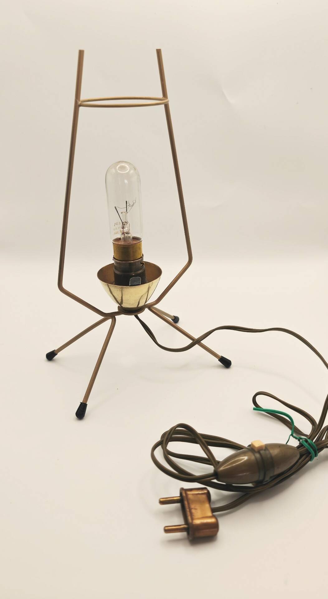 Vintage 1950 Arlus table lamp / Golden metal tripod and opaline