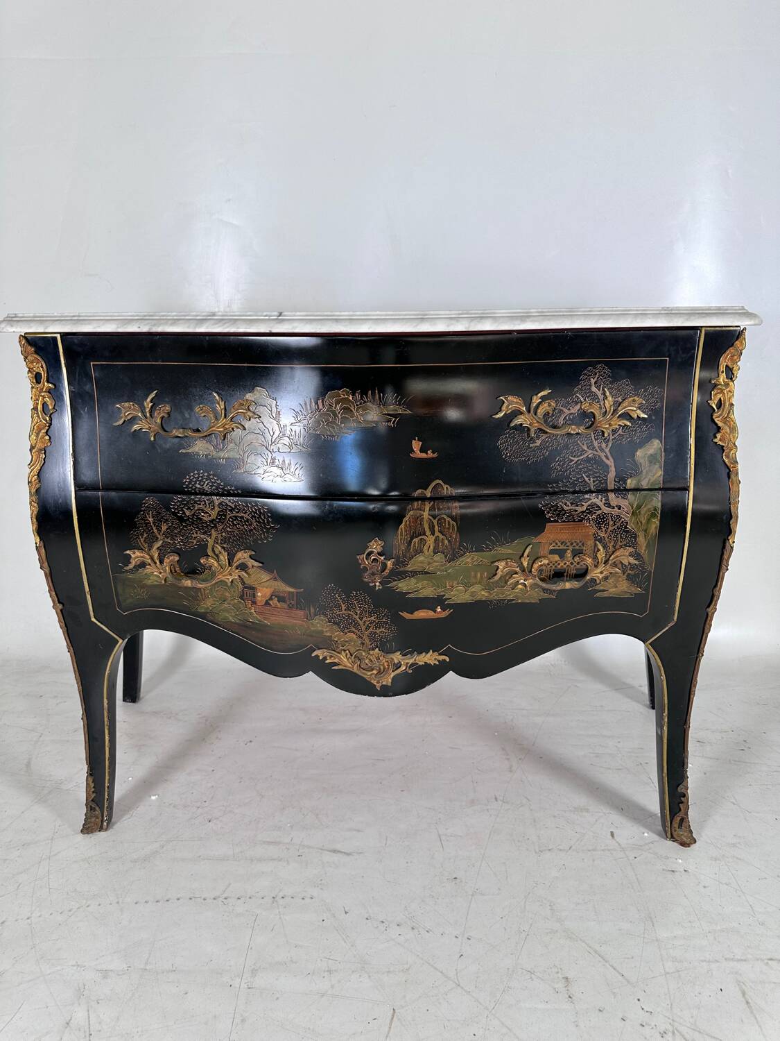 Chinese lacquered style commode