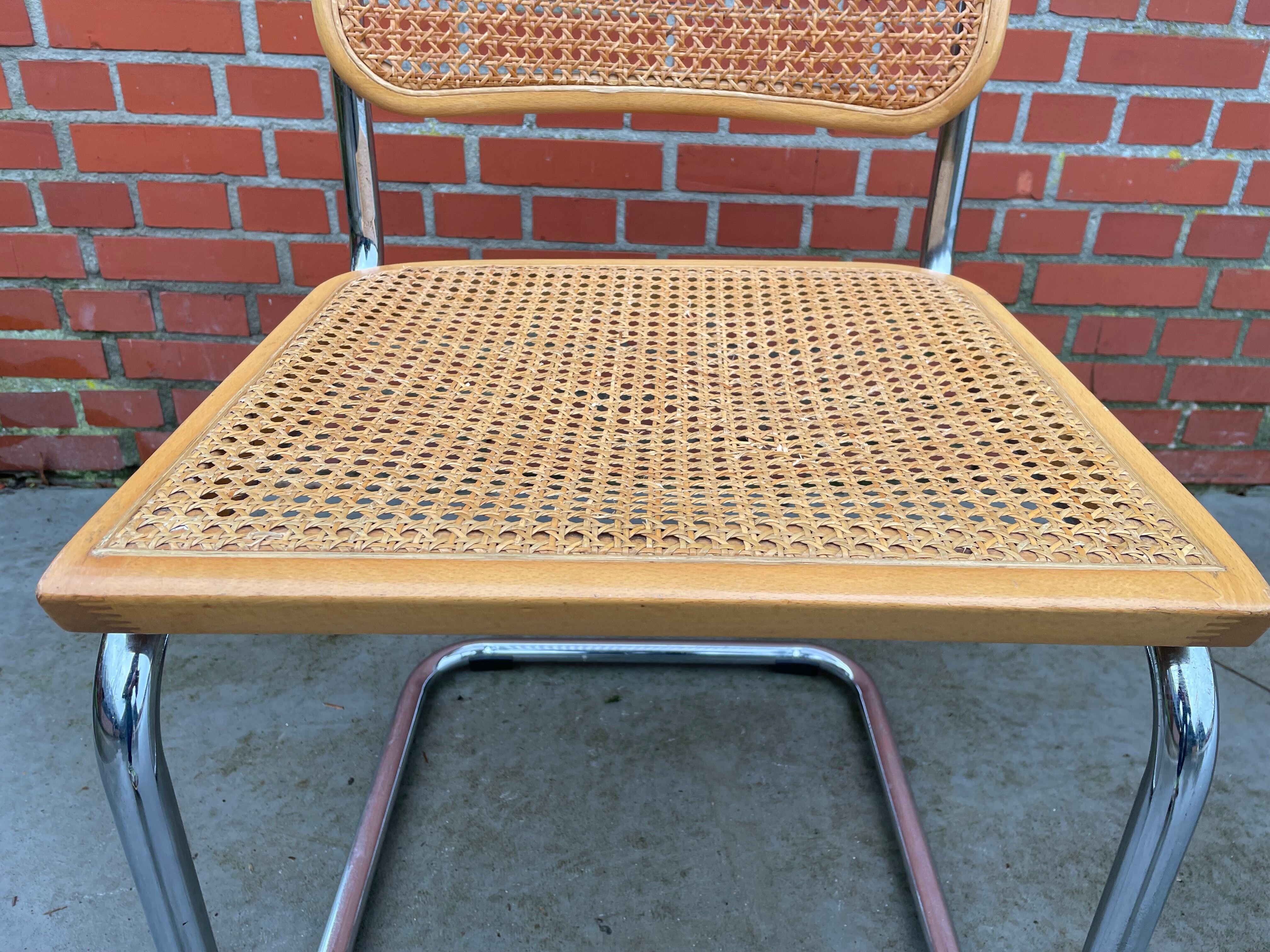 Cesca design chair b32 model