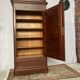 Armoire à corniche