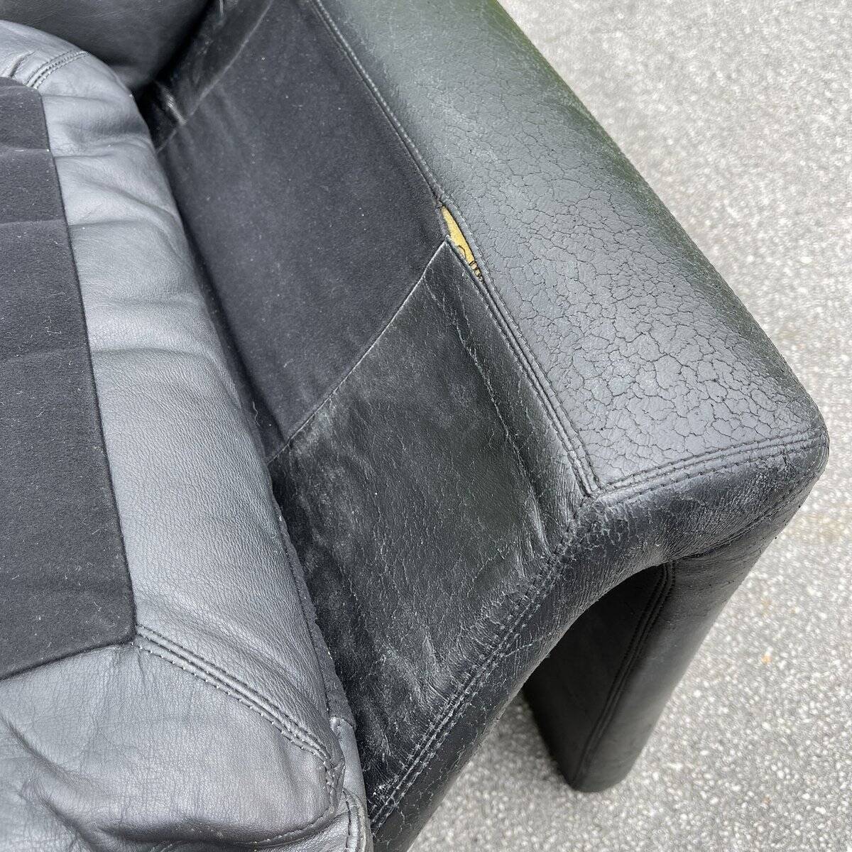 P60 black lounge chair by Vittorio Introini for Saporiti, Italy, 1960s