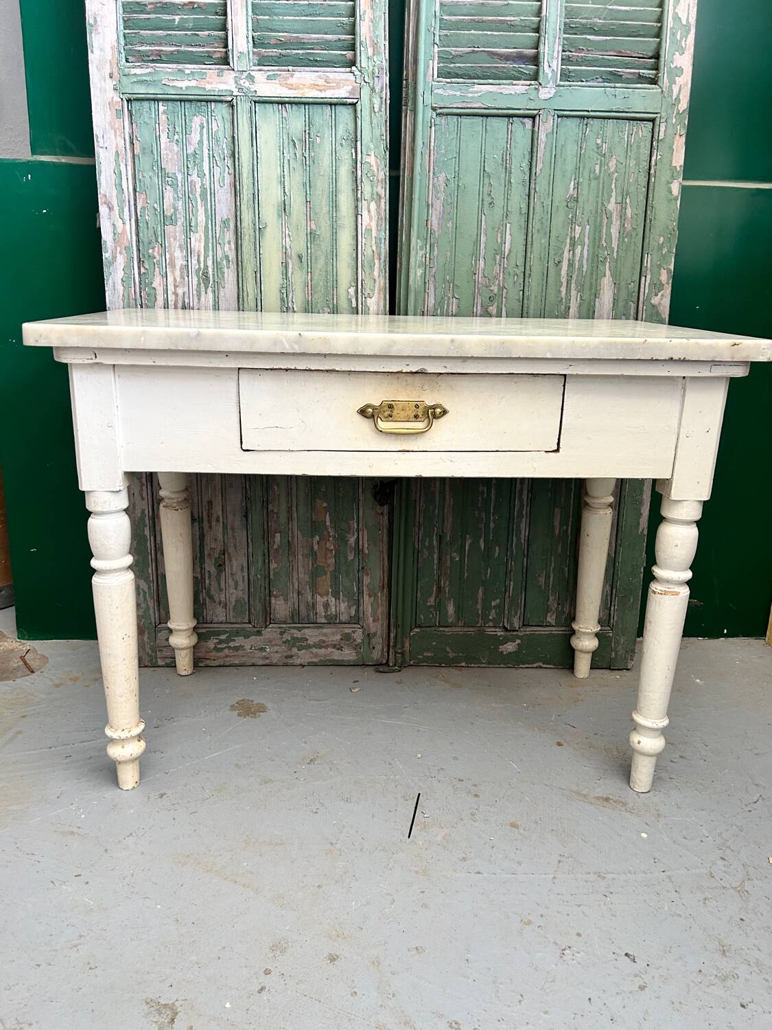 Kitchen table in wood and Carrara marble
