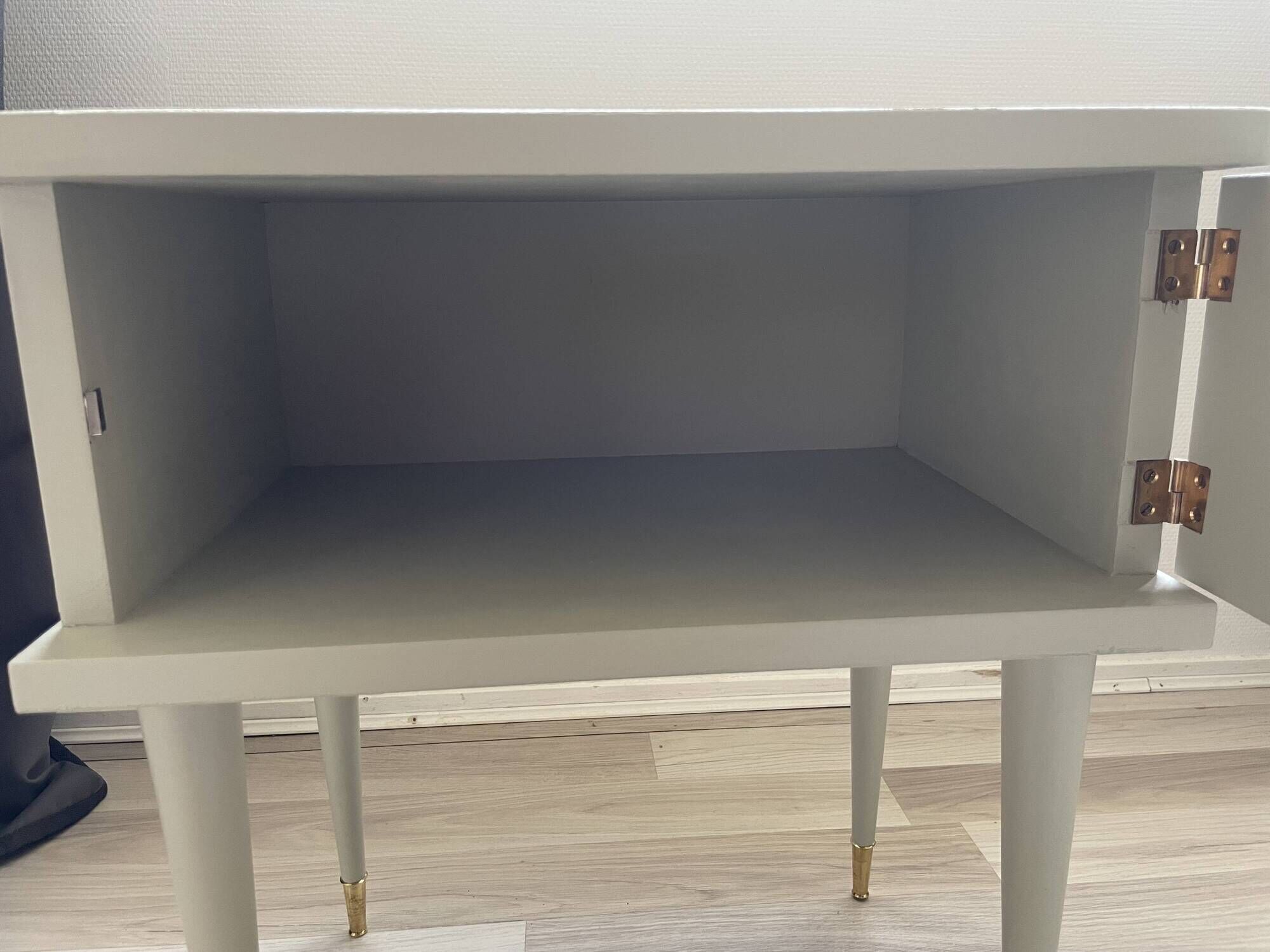 Table de chevet