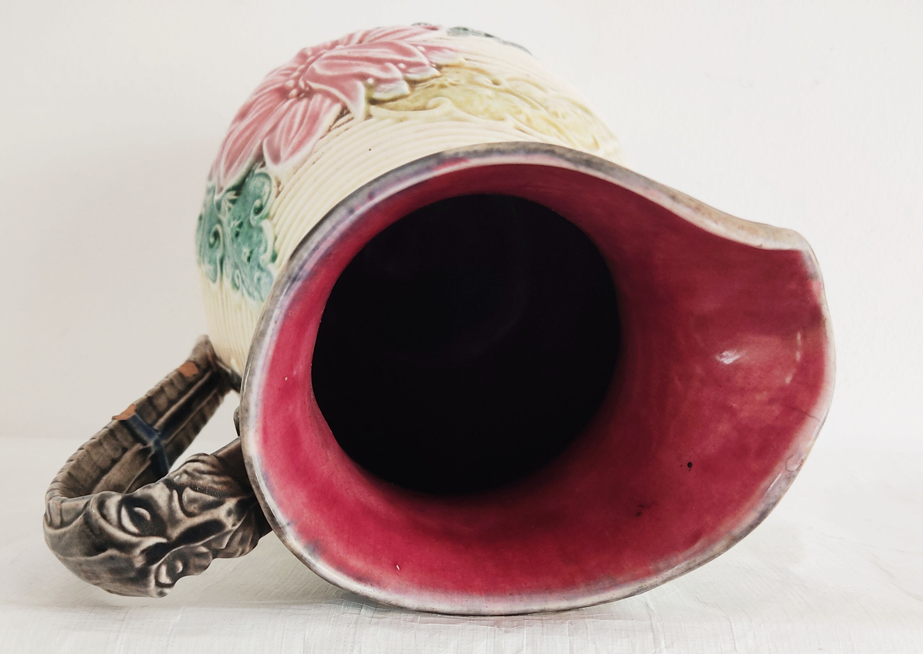 Pitcher dabbling around 1900