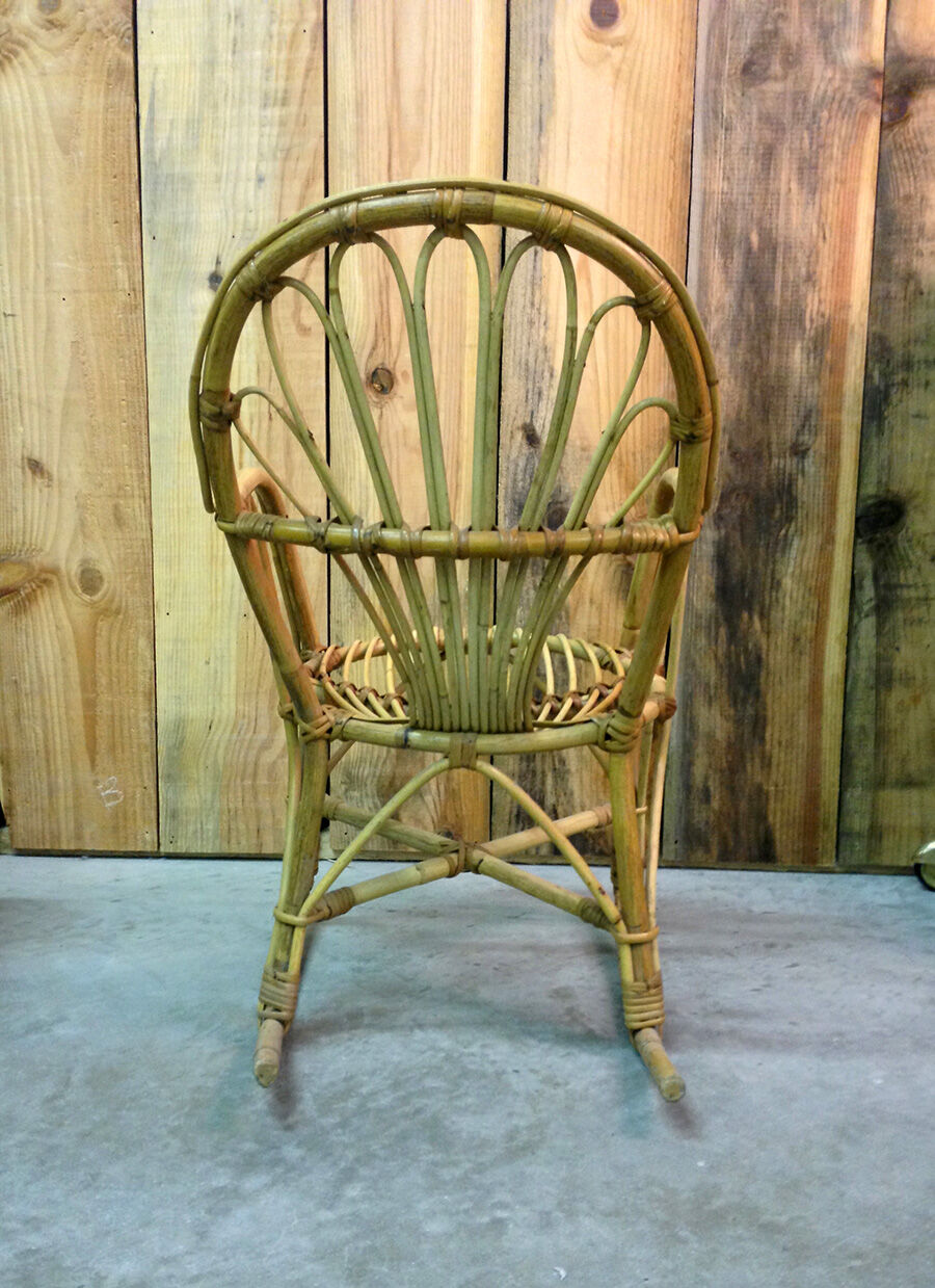 Rocking chair child vintage rattan