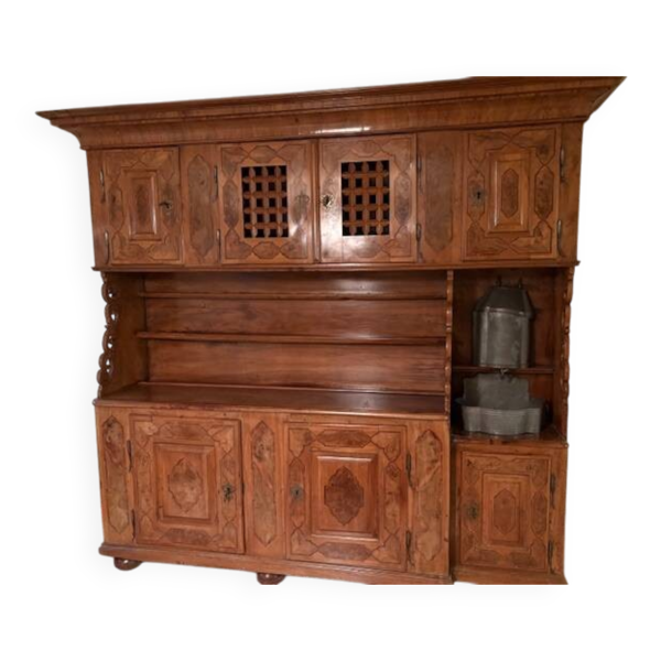 Buffet Suisse début XIXème en Noyer et Marqueterie Géométrique