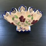Fan vase with floral decoration