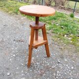 Round screw stool