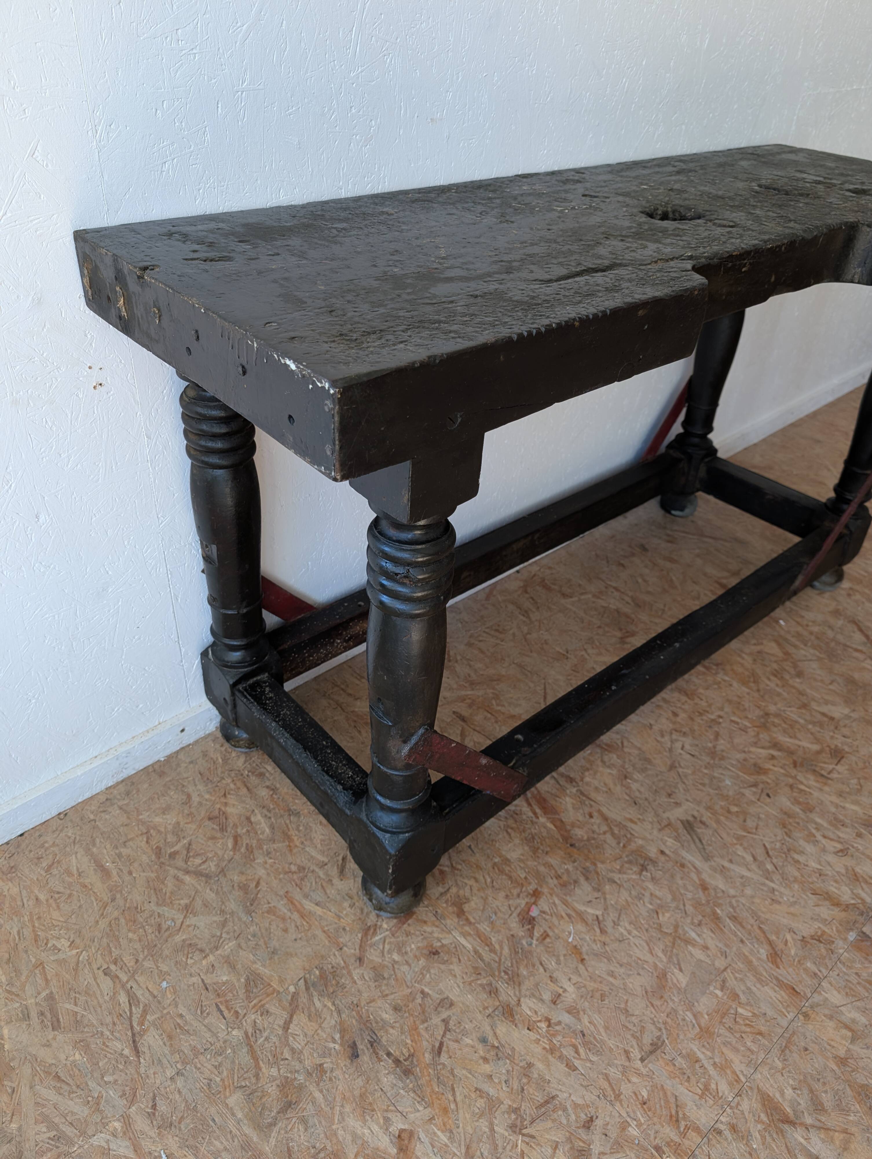Console / old solid wood jeweler's workbench, turned legs