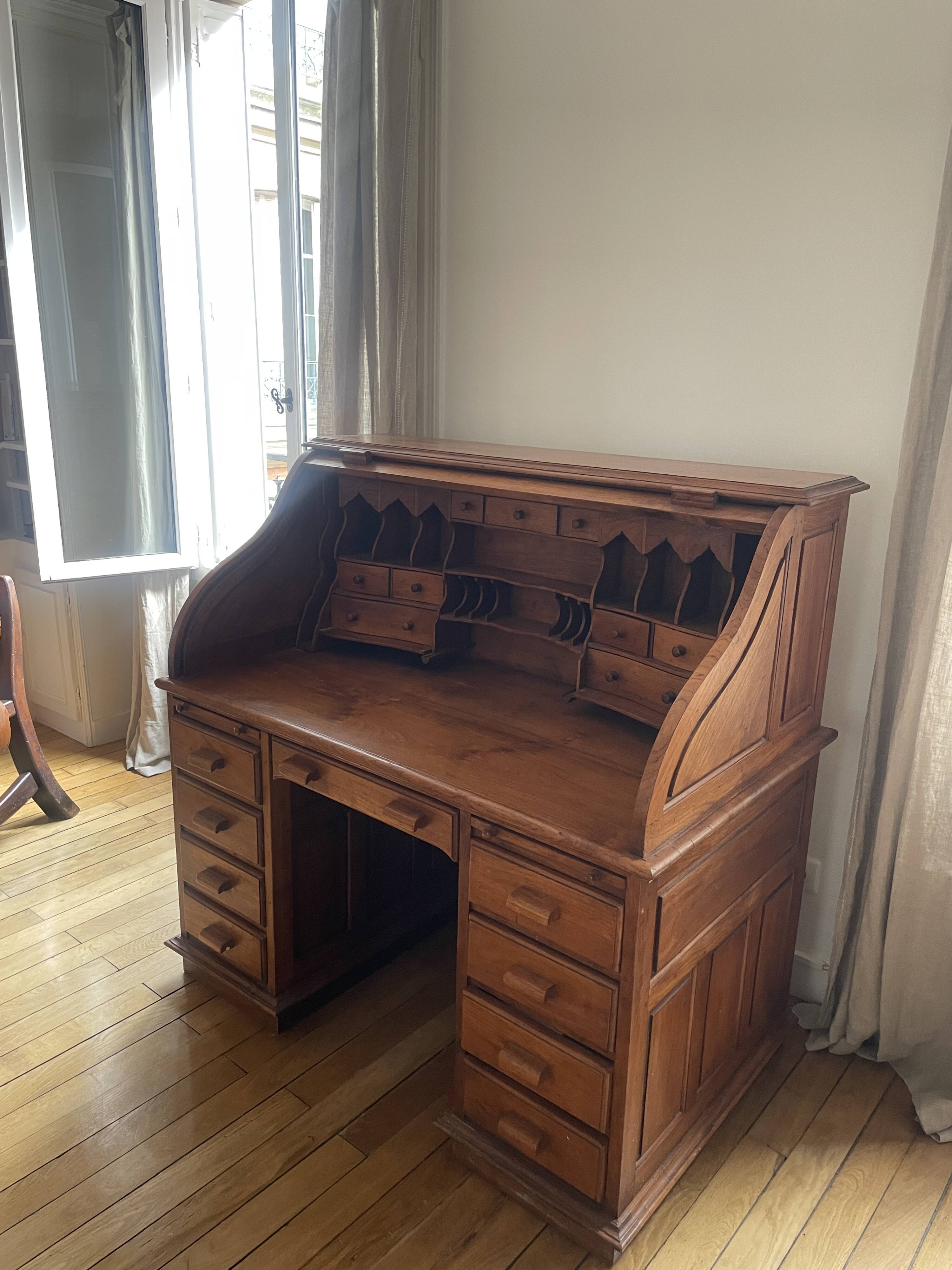 Antique American desk with curtain – original model from the 1920s/30s.