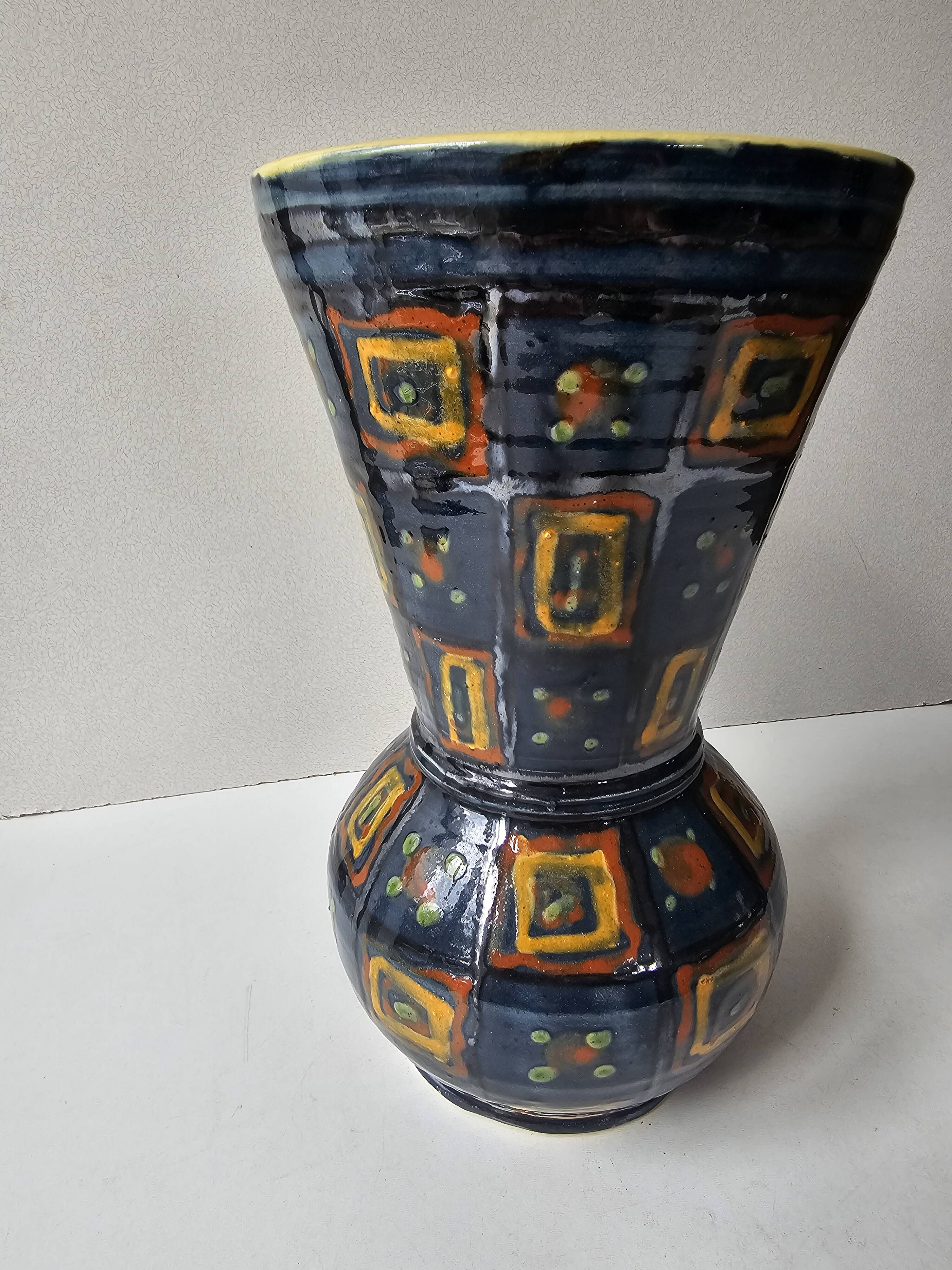 Large baluster vase in ceramic with vintage geometric patterns - pottery An