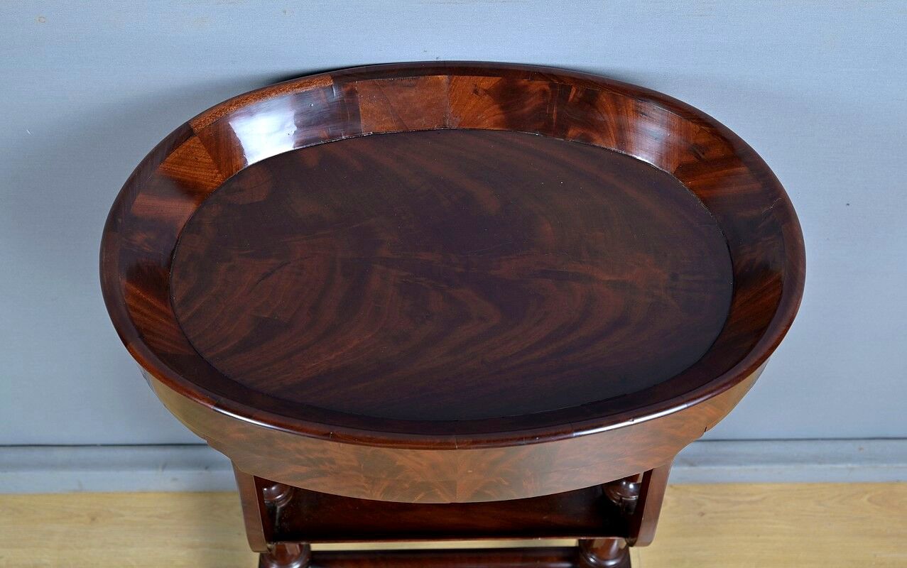 Mahogany burl catch-all table, Empire period – early 19th century