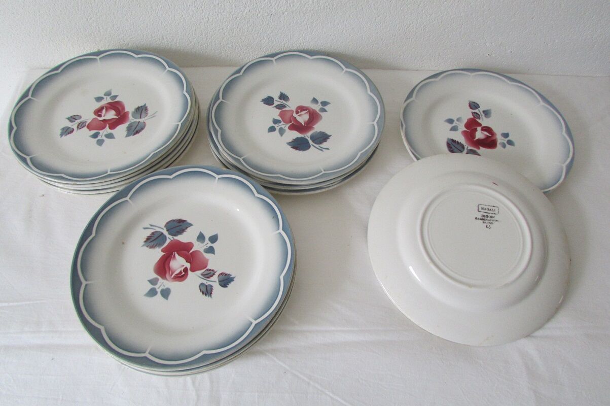 Lot de 14 assiettes dessert, Sarreguemines , vintage