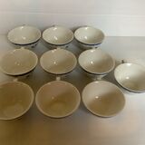 10 anciennes tasses faïence fleurs bleues pochoir