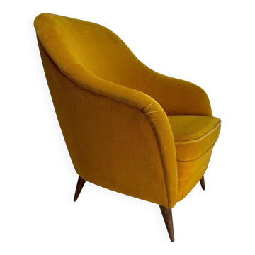 Mid-Century Italian Velvet Armchair in the style of Gio Ponti Style, 1950s
