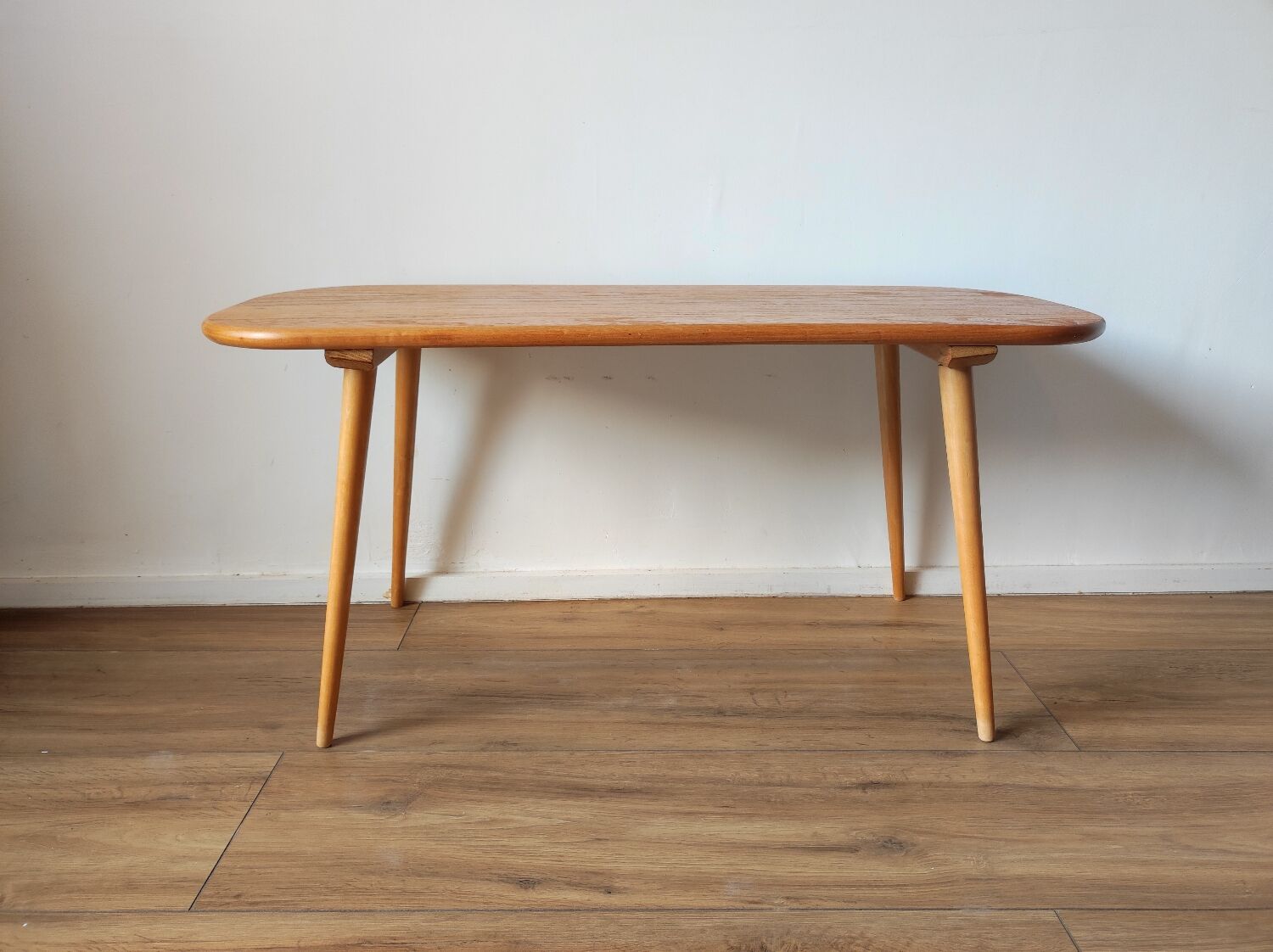Scandinavian coffee table in solid elm