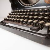 Typewriter continsouza 20s