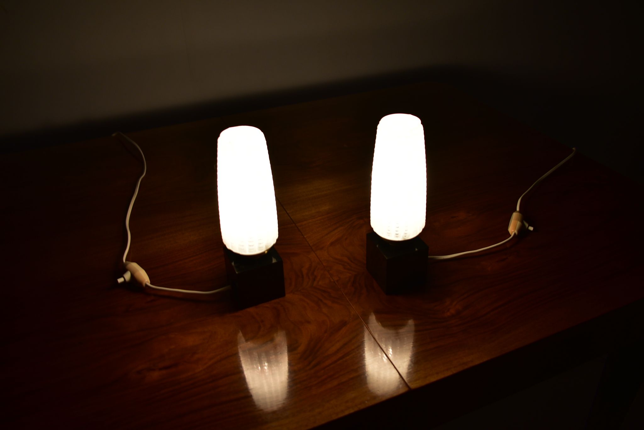Paire de lampes de table du milieu du siècle, années 1960